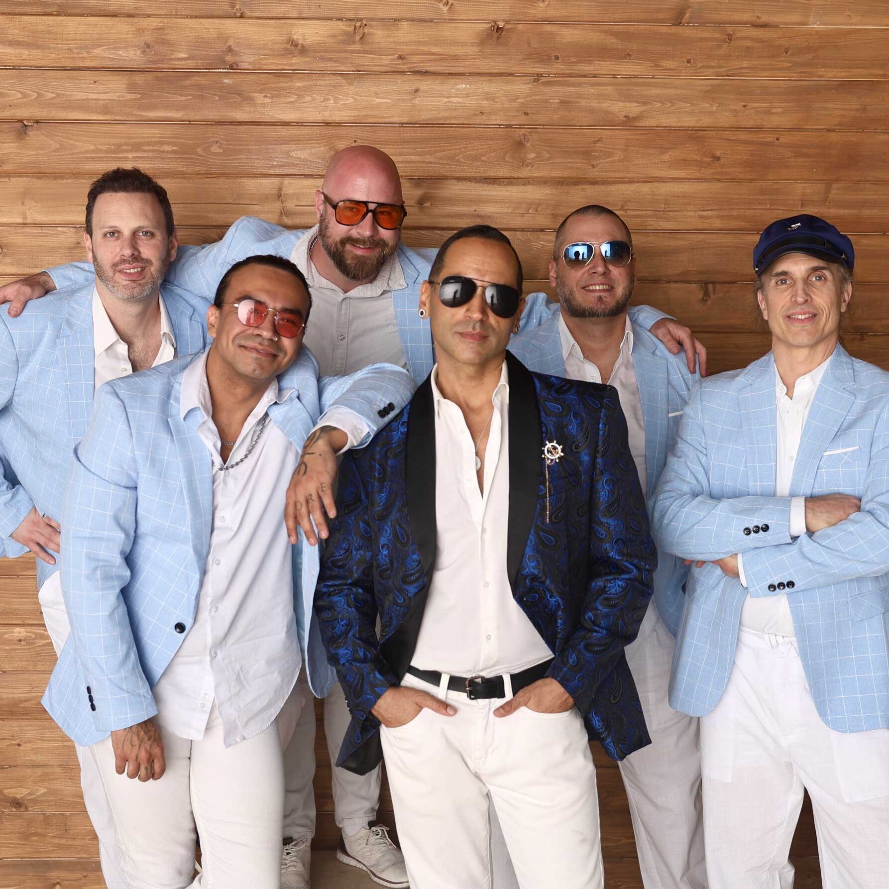 Men-Overboard---Blue-Jackets